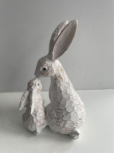 Mother & Baby Rabbit Kissing Decoration