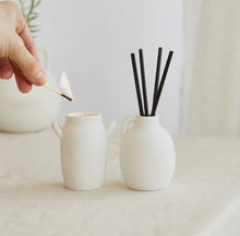 Load image into Gallery viewer, Alskar Mini Candle &amp; Diffuser Gift Set.
