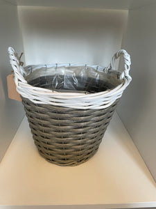 🎄 Grey And White Wicker Basket