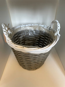 🎄 Grey And White Wicker Basket